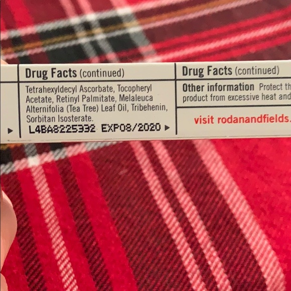 Rodan and Fields Lip Shield - Picture 2 of 2